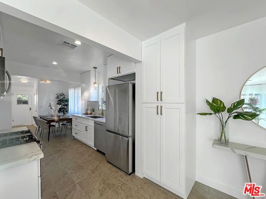 Dining room, Interior, Kitchen, Pendant Lights, Recessed Lighting