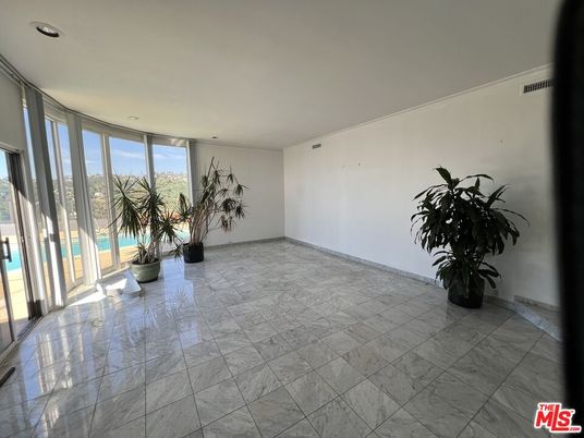 Empty room, Interior, Marble, Recessed Lighting