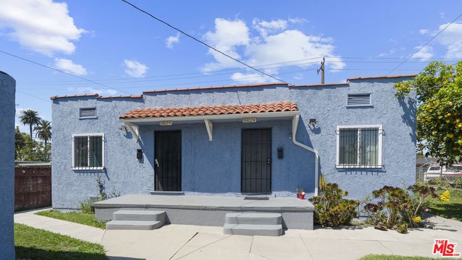 Exterior, Facade, Spanish Mediterranean