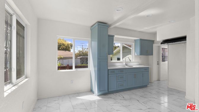 Interior, Kitchen, Marble, Recessed Lighting