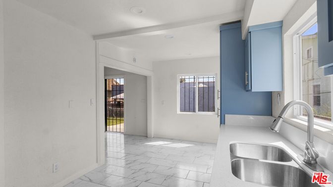 Interior, Kitchen, Marble, Recessed Lighting