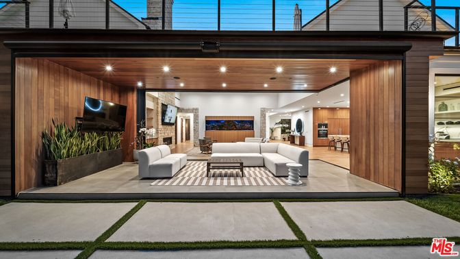 Exterior, Interior, Living room, Recessed Lighting