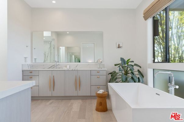 Bathroom, Dual Sink Vanities, Free Standing Baths, Interior, Recessed Lighting, Wood Texture Flooring