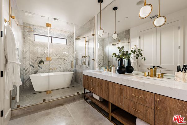 Bathroom, Dual Sink Vanities, Free Standing Baths, Glass Shower, Interior, Marble Walls, Pendant Lights