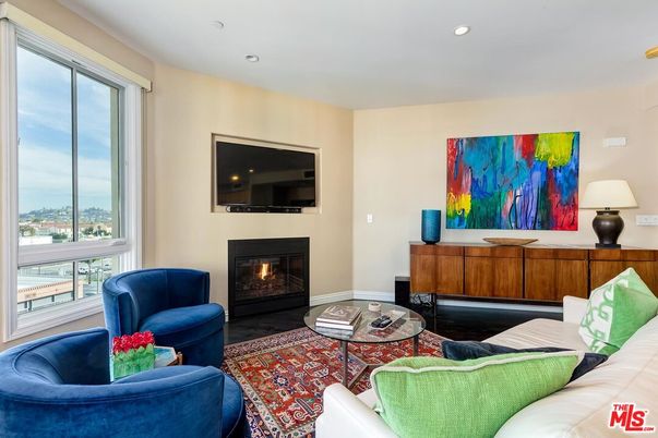 Fireplace, Interior, Living room, Recessed Lighting