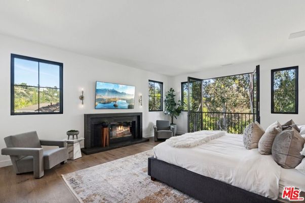 Bedroom, Fireplace, Interior, Wood Texture Flooring