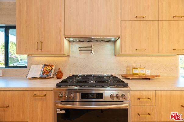 Interior, Kitchen, Stainless Steel Appliances