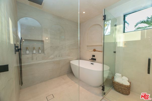 Bathroom, Free Standing Baths, Glass Shower, Interior, Recessed Lighting