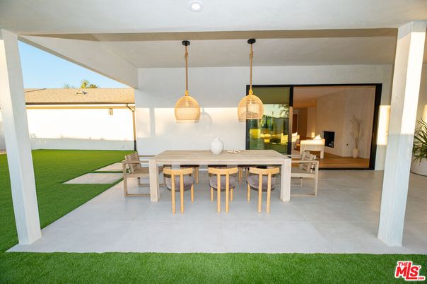 Exterior, Pendant Lights