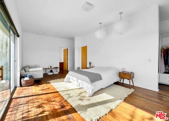 Bedroom, Interior, Pendant Lights, Wood Texture Flooring