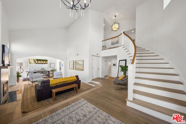 Chandelier, Dining room, Fireplace, Interior, Living room, Pendant Lights, Wood Texture Flooring