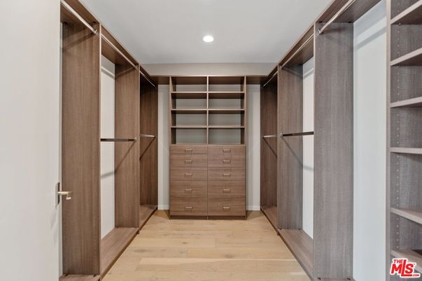 Interior, Recessed Lighting, Walk-in Closets, Wood Texture Flooring