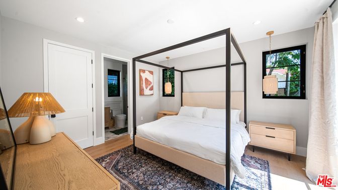 Bathroom, Bedroom, Interior, Pendant Lights, Recessed Lighting, Wood Texture Flooring