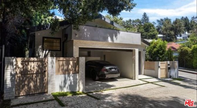 Detached Garage, Exterior