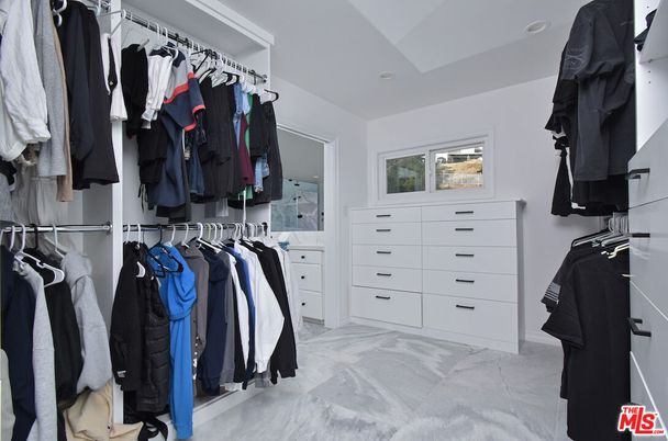 Interior, Walk-in Closets