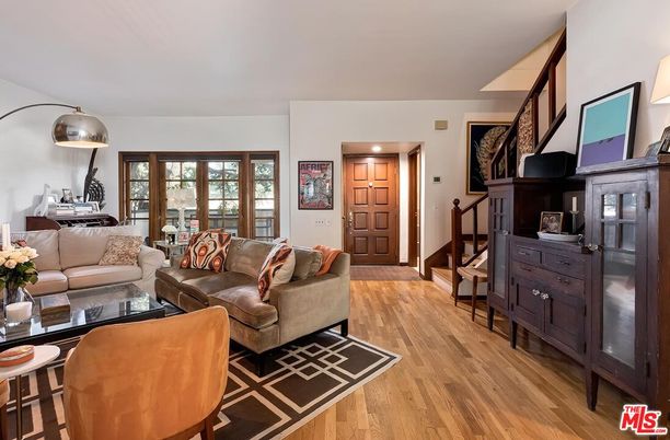 Interior, Living room, Piano, Recessed Lighting, Wood Texture Flooring