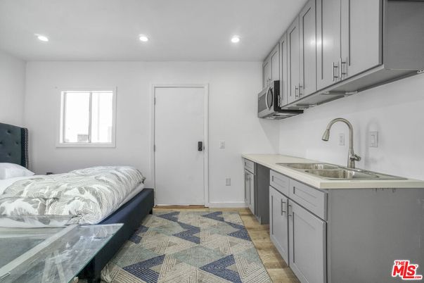 Bedroom, Interior, Kitchen, Recessed Lighting, Wood Texture Flooring