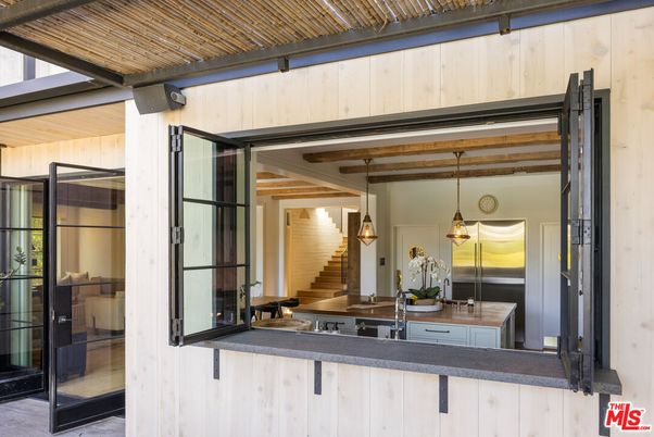 Exterior, Pendant Lights
