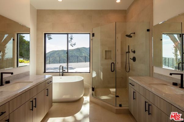 Bathroom, Dual Sink Vanities, Free Standing Baths, Glass Shower, Interior, Recessed Lighting