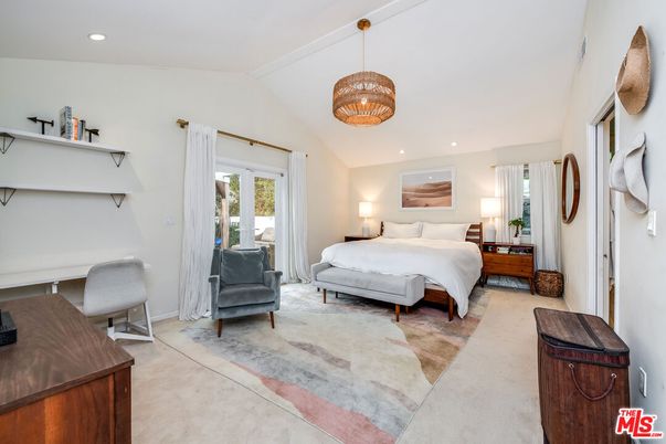 Bedroom, Interior, Pendant Lights, Recessed Lighting