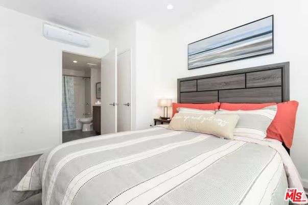 Bathroom, Bedroom, Interior, Recessed Lighting