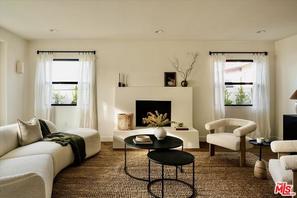Fireplace, Interior, Living room, Recessed Lighting