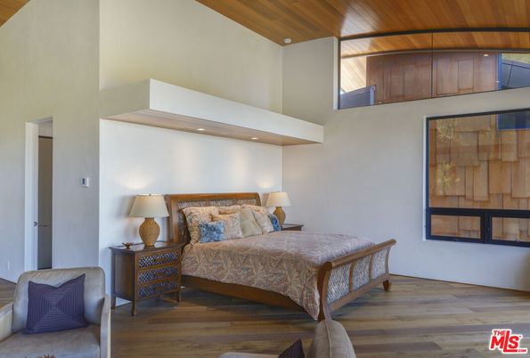 Bedroom, Interior, Recessed Lighting, Wooden Ceilings, Wood Texture Flooring