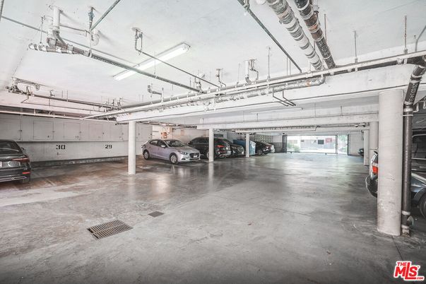 Garage, Interior