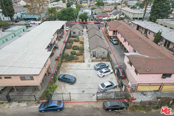 Exterior, Drone