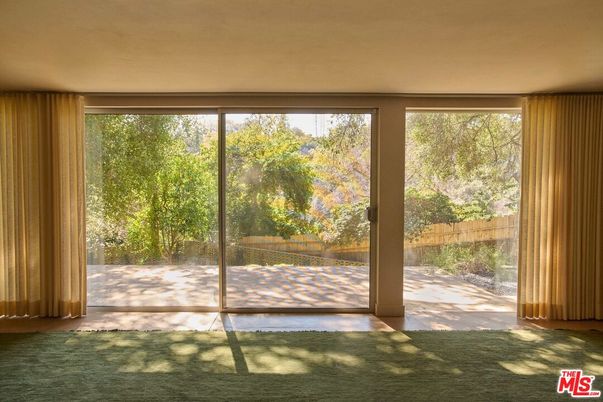 Empty room, Interior, Sun Room