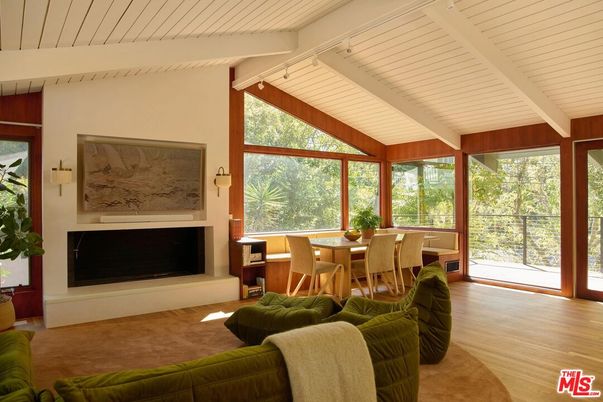 Dining room, Fireplace, Interior, Sun Room, Wood Texture Flooring