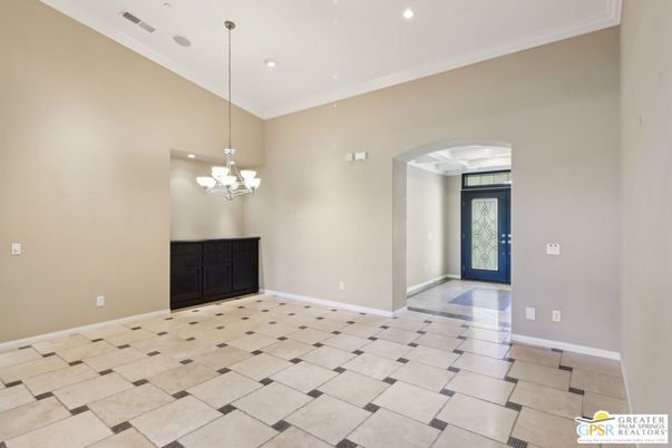 Empty room, Interior, Pendant Lights, Recessed Lighting