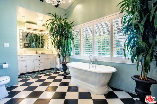 Bathroom, Dual Sink Vanities, Free Standing Baths, Interior, Recessed Lighting