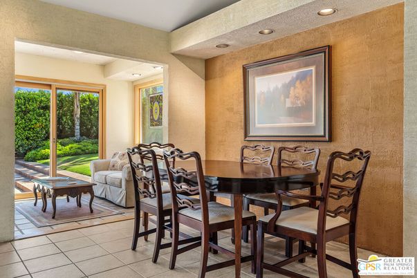 Dining room, Interior, Recessed Lighting