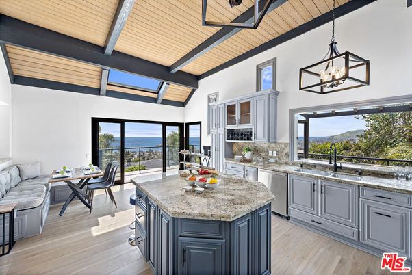 Dining room, Interior, Kitchen, Pendant Lights, Water, Wooden Beams, Wooden Ceilings, Wood Texture Flooring