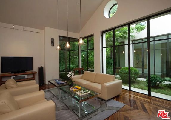 Interior, Living room, Pendant Lights, Wood Texture Flooring