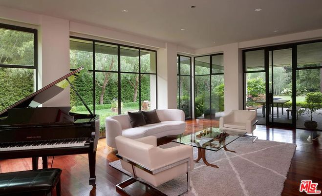 Interior, Living room, Piano, Recessed Lighting, Wood Texture Flooring