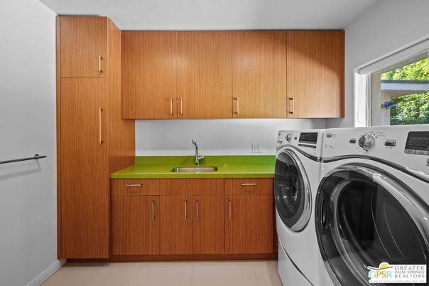 Interior, Washer