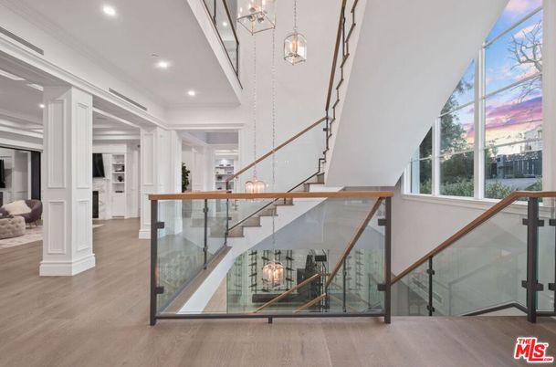 Interior, Pendant Lights, Recessed Lighting, Wood Texture Flooring