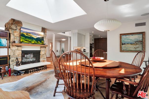 Dining room, Fireplace, Interior, Pendant Lights, Recessed Lighting, Wood Texture Flooring