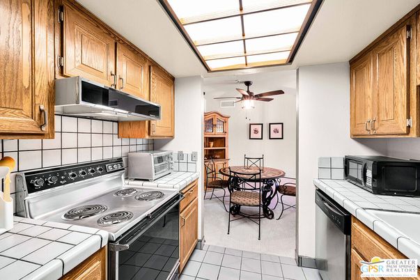 Dining room, Interior, Kitchen, Tile Countertops