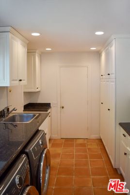 Interior, Recessed Lighting, Washer