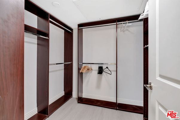 Interior, Walk-in Closets