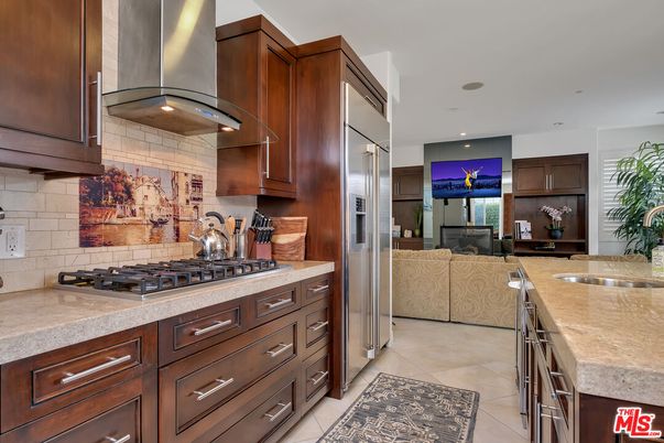 Interior, Kitchen, Living room, Recessed Lighting, Stainless Steel Appliances