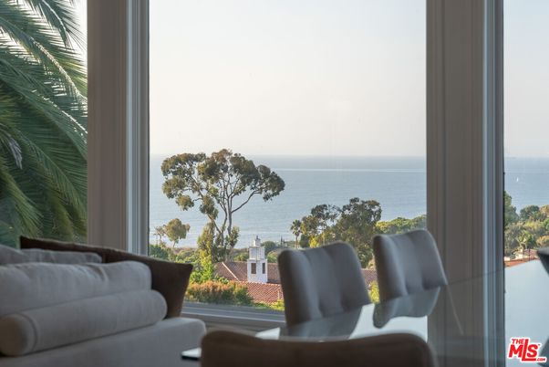 Water, Interior, Other, Skyline