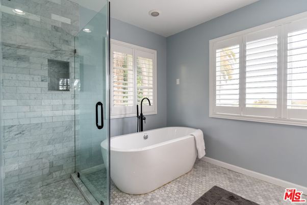 Bathroom, Free Standing Baths, Glass Shower, Interior, Marble Walls, Recessed Lighting