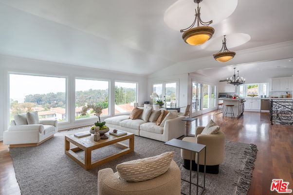 Chandelier, Dining room, Interior, Kitchen, Living room, Pendant Lights, Recessed Lighting, Wood Texture Flooring