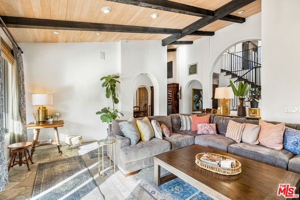 Interior, Living room, Recessed Lighting, Wooden Beams, Wooden Ceilings