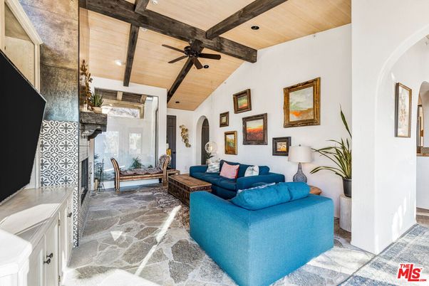 Interior, Living room, Recessed Lighting, Wooden Beams, Wooden Ceilings