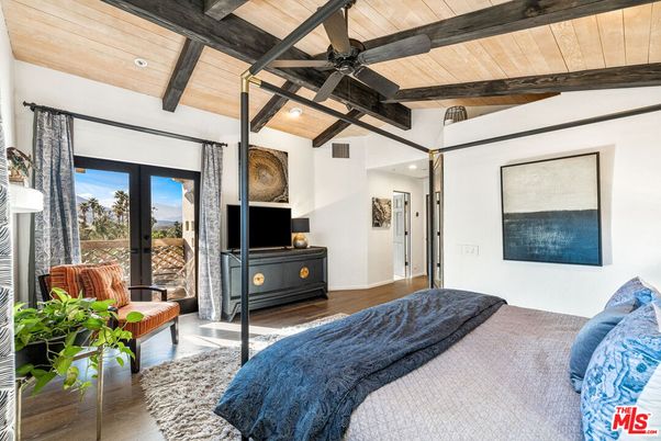 Bedroom, Interior, Recessed Lighting, Wooden Beams, Wooden Ceilings, Wood Texture Flooring